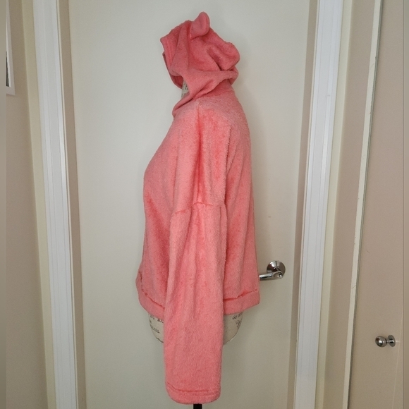 Pink cat hoodie - Picture 2 of 7